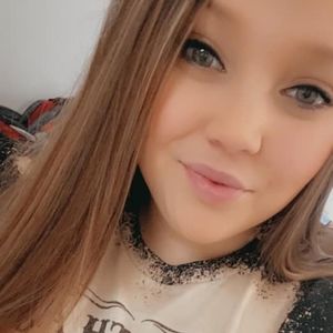 Meet your Posher, Lena